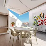 Pn48 Brith Over Roof, 120m2 Close From And Restaurant * Cascais