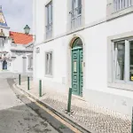 Pn48 Brith Over Roof, 120m2 Close From And Restaurant Lägenhet Cascais