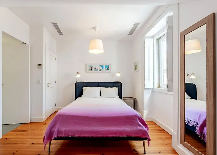 Apartment Pn48 Brith Over Roof, 120m2 Close From And Restaurant Cascais